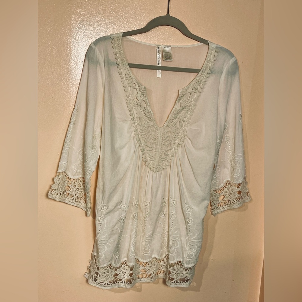 Forgotten Grace Ivory Embroidered Crochet Tunic Top V-Neck 3/4Sleeve Size Large - Picture 3 of 17